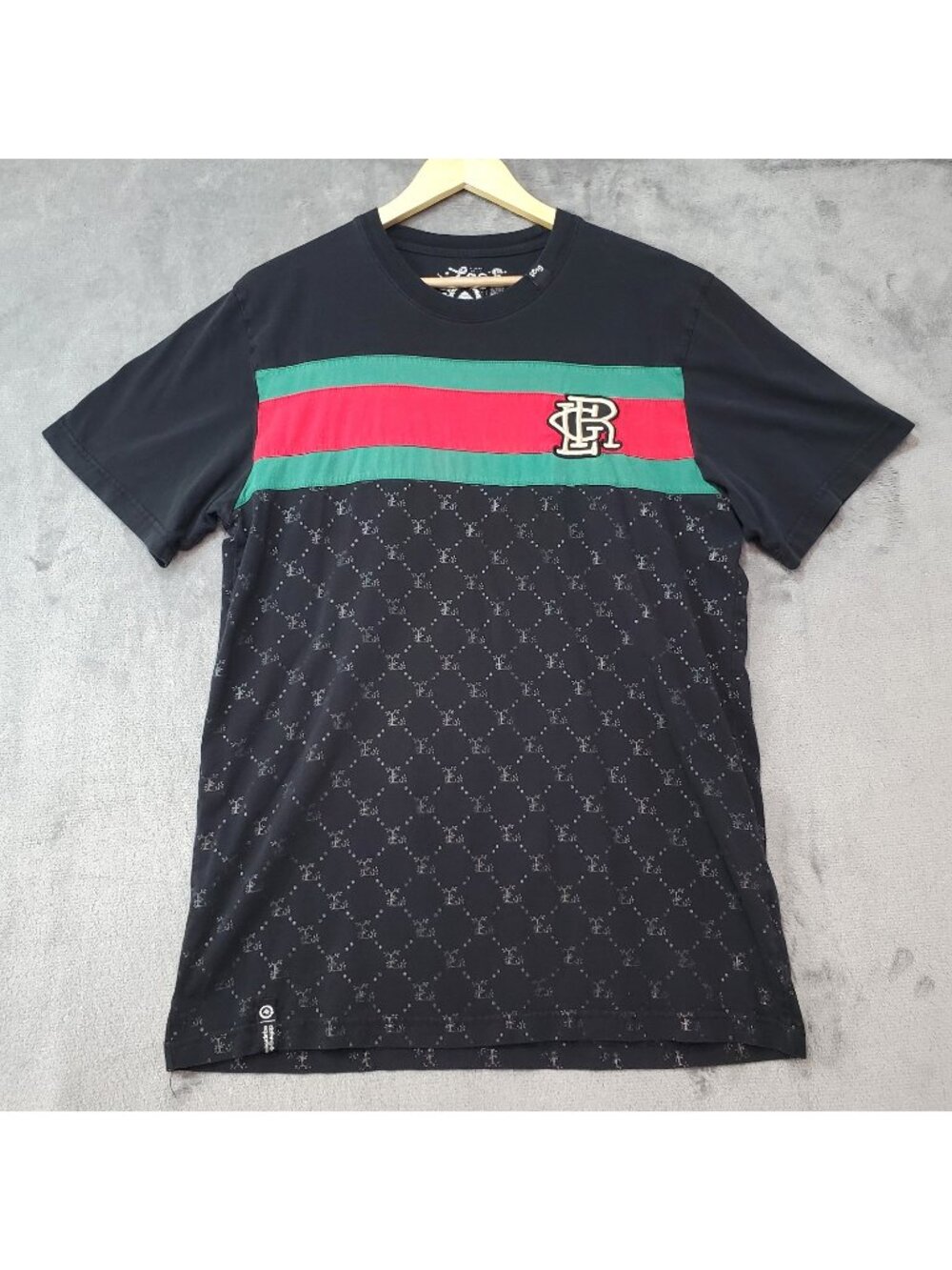 Lifted Research Group LRG Mens Black Logo T-Shirt Size L Green Red Striped READ